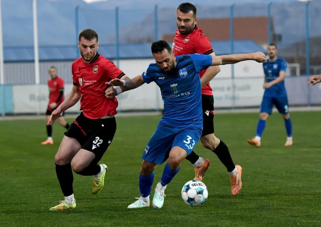 Nikola Stijepović otkrio šta očekuje od derbija sa ekipom Budućnosti Nikola Stijepović otkrio šta očekuje od derbija sa ekipom Budućnosti | Rolaj-me Fudbal
